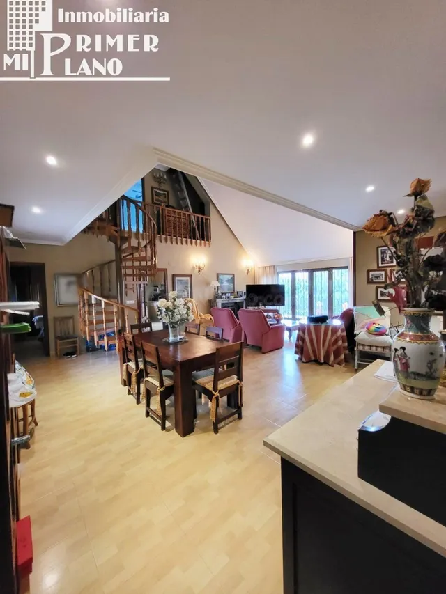 Chalet en urbanizacion privada en Tomelloso, de 4 dorm, con  - foto 5