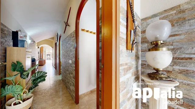 Casa adosada unifamiliar en Barberà del Vallès — 44
