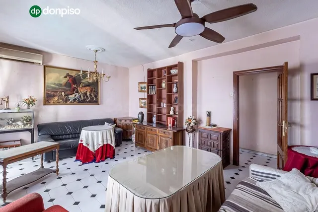 AMPLIO PISO JUNTO GRAN CAPITAN — 3