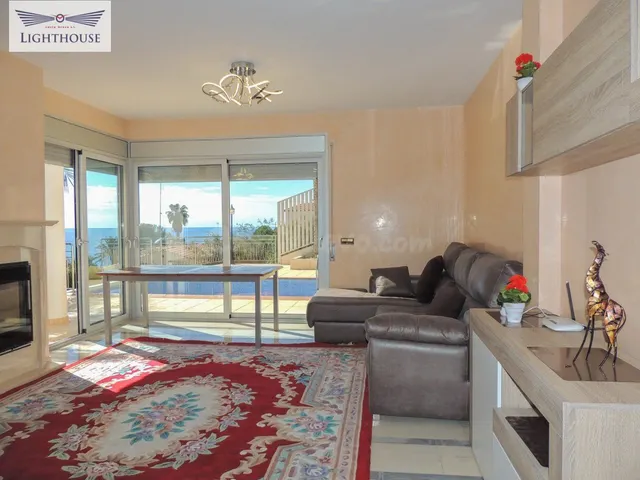 Casa en venta en La Tortuga (Lloret de Mar) con licencia tur - foto 5