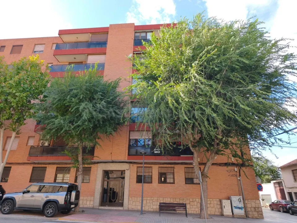 Vivienda con cuatro dormitorios en muy buen estado