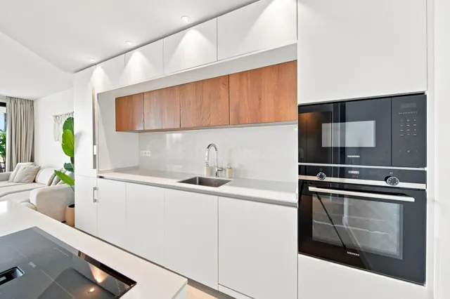 APARTAMENTO DE LUJO CON VISTAS PANORÁMICAS AL MAR EN CARAT I – CARVAJAL, FUENGIROLA — 5