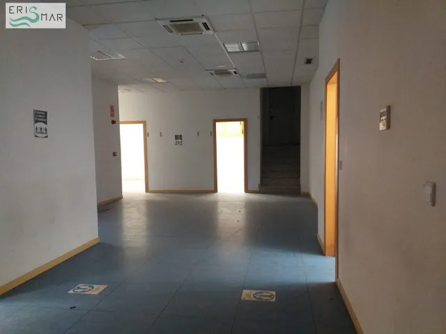 LOCAL COMERCIAL EN ALQUILER Y VENTA EN NAVALCARNERO — 4