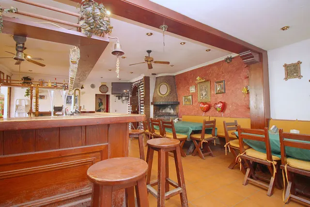 Bar 320m² en venta - Marbella — 8