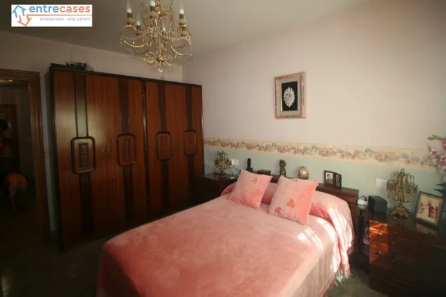 PRECIOSA CASA ADOSADA EN POLÍGONO 3, PARA ENTRAR A VIVIR — 9