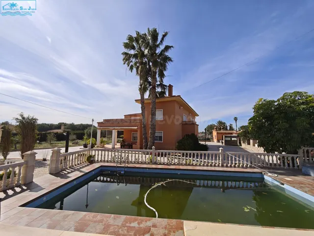 Chalet independiente en venta - foto 3