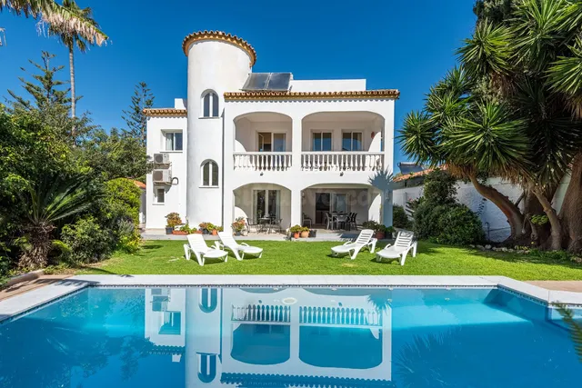 Chalet 4 habitaciones 232m² en venta - Marbella
