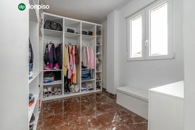 Encantadora Casa Reformada en Ogijares con Vistas y Espacios para Disfrutar — 18
