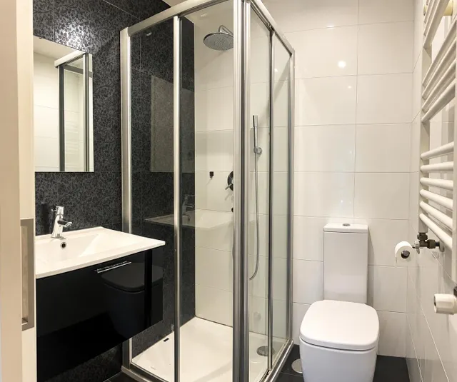Alquiler fijo en san román, Santander – bajo con terraza, jardín y piscina comunitaria — 12