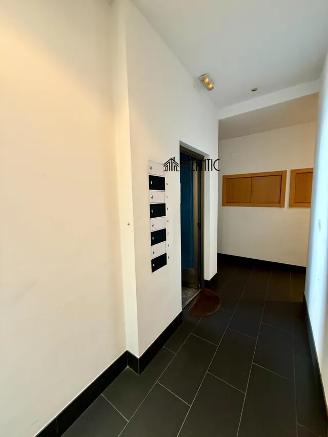 Despacho 1 habitación 67m² en venta - Navia — 40