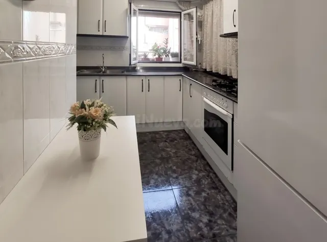 ? Amplio piso de 3 dormitorios con parking — 20