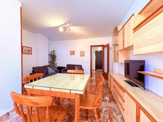 En venta en Valdepasillas, junto a Sinforiano Madroñero — 16