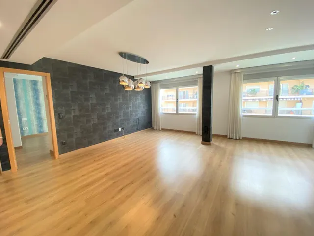 Impecable Piso Reformado en el Corazón de Gandía — 5