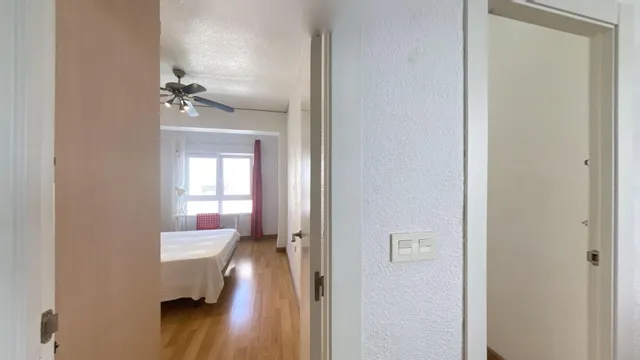 Piso de 3 dormitorios en alquiler -  barrio san antón — 32