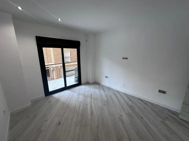amplio piso reformado  a tan solo 150 metro de la playa la malaguerta — 19