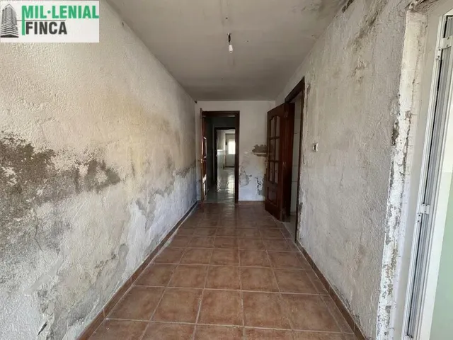 Casa con grandes terrazas y potencial de reforma en Sabadell Norte — 13