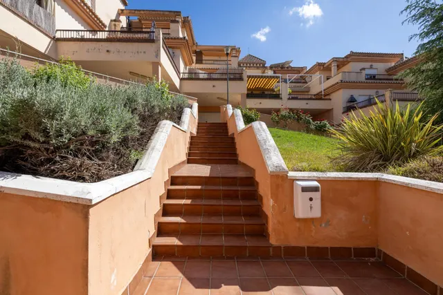 Ponemos a la venta esta preciosa casa en Urbanizacion cerrada, con zonas comunes y piscina comunitaria. — 44