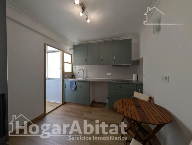 ¡REFORMADO! LUMINOSO Y EXTERIOR CON BALCÓN EN ALICANTE — 8