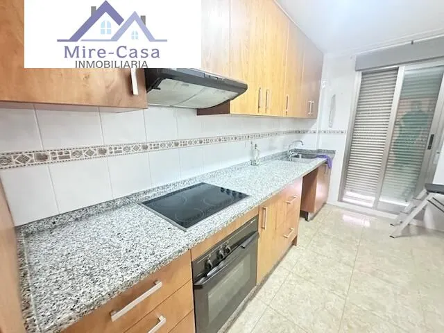 SE VENDE PISO NUEVO EN PLAZA MADRID — 8