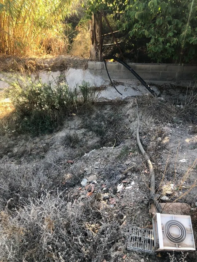 CASA EN RUINAS CON TERRENO — 6