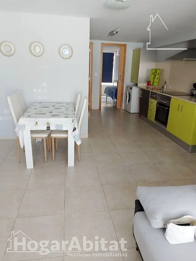 ¡Cerca de la playa! Gran adosado luminoso con dos viviendas independientes, piscina y terraza — 18