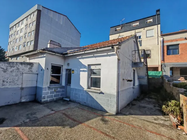 Casa independiente con gran potencial en Lavadores, Vigo - foto 3