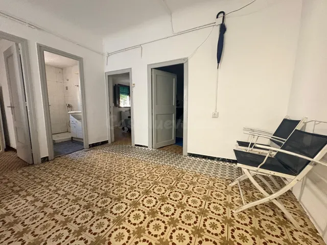 Interesante Casa en Calaf con almacén y Jardín muy grande - foto 2