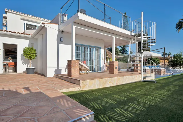 Chalet 4 habitaciones 250m² en venta - Marbella - foto 4
