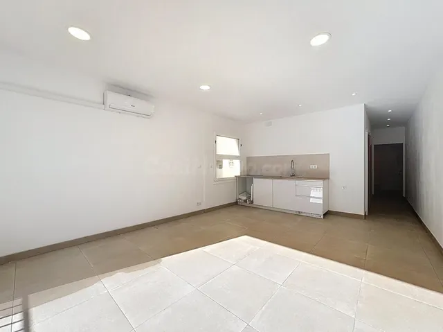 Apartamento de 2 dormitorios con vistas al mar en Santa Margarida — 8