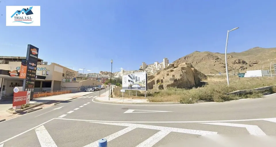 Venta terreno urbano en Roquetas de Mar (Almería)