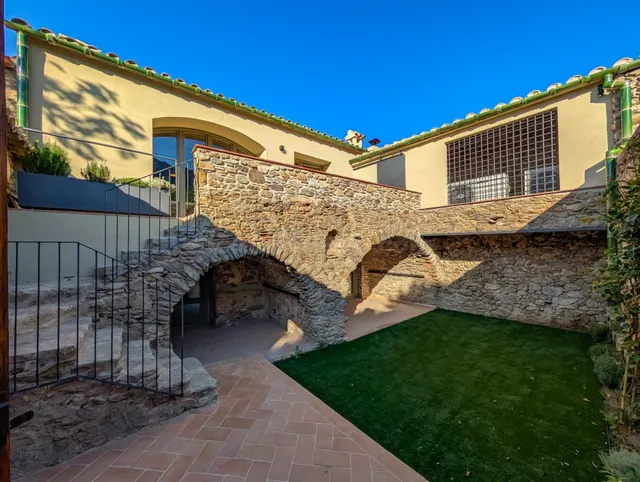 Espectacular casa a Palau Saverdera - foto 2
