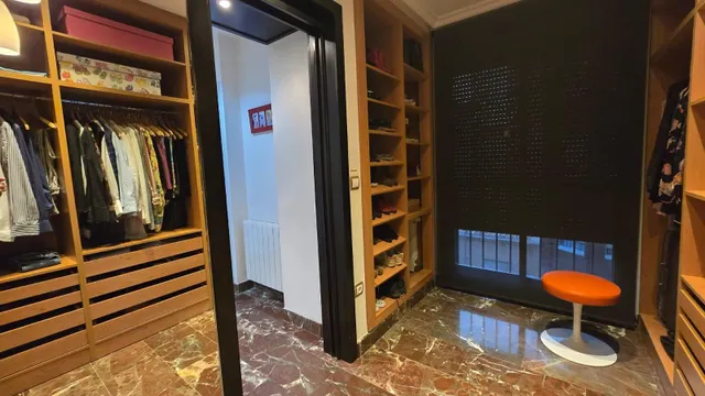 PISO DE LUJO EN ESQUINA TODO EXTERIOR CON GRAN SALON — 25