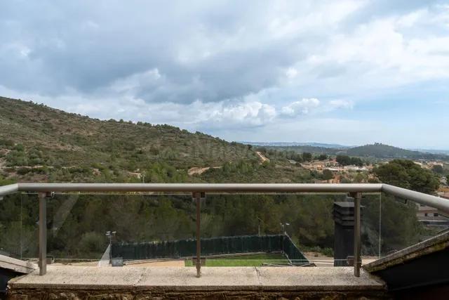 Casa con piscina y vistas a la montaña en Mas Borràs — 5