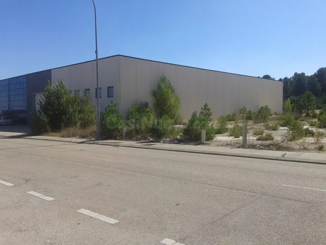 SE VENDE PARCELA INDUSTRIAL EN GOLMAYO - foto 5