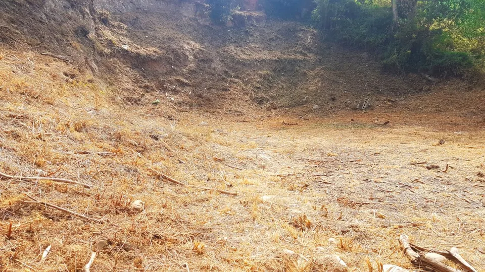 TERRENO ESQUINERO SIN VECINOS