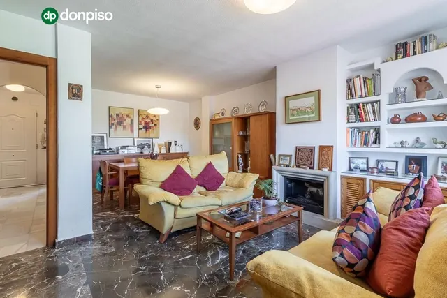 CASA PAREADA EN LA ZUBIA CON PISCINA, ZONA DE BARBACOA Y JARDÍN — 12