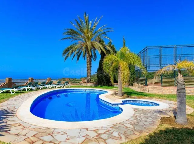 FANTÁSTICA VILLA CON VISTAS AL MAR - foto 2
