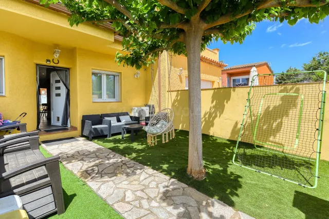 Preciosa casa adosada amueblada con 3 terrazas y vistas a zo - foto 4