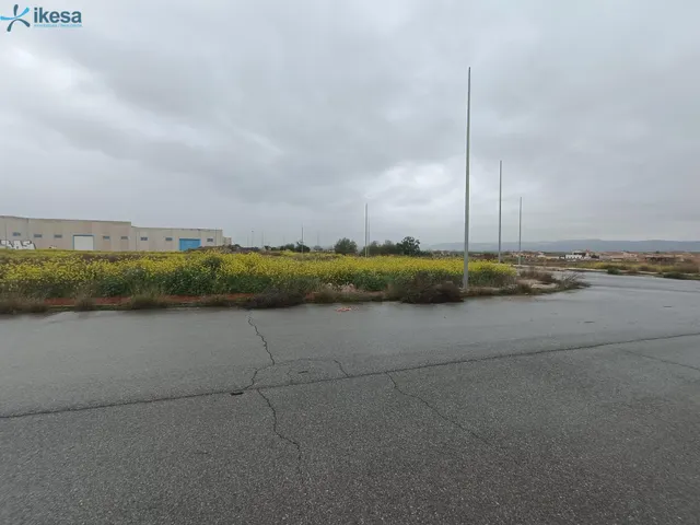 Terreno industrial de 4.096 metros — 15