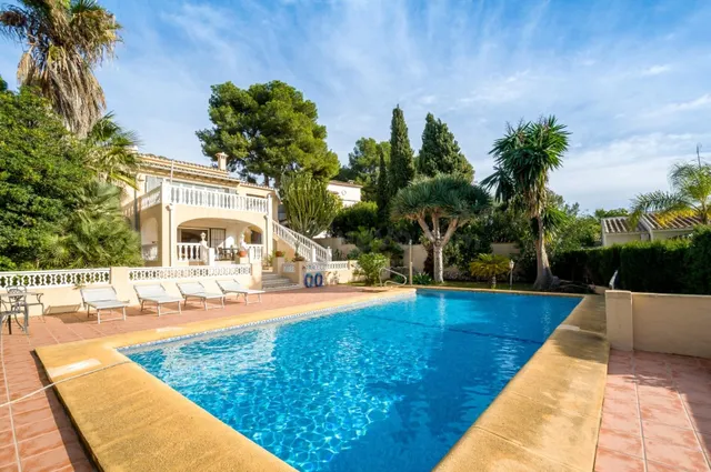 Villa con Vista al Mar en Venta en Pla del Mar en Moraira a  - foto 3