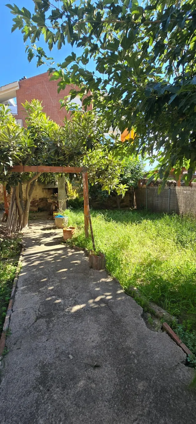 OPORTUNIDAD CASA CON JARDIN EN ALELLA - foto 4