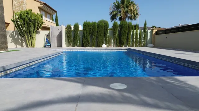 Villa 4 habitaciones 350m² en venta - Pueblo — 35