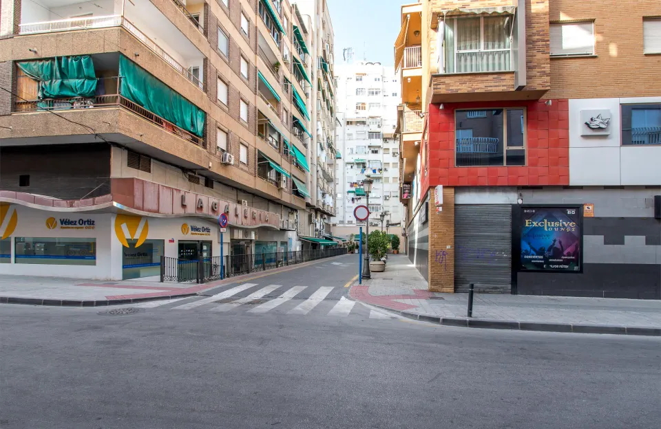 Plaza de Garaje en el Paseo Rosales