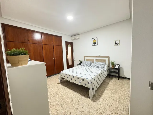 PISO EN TOSCAR PARA ENTRAR A VIVIR CON 4 habitaciones Y ASCE - foto 5