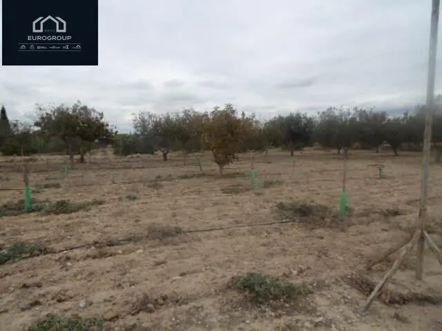 Se vende Hotel de 2 Estrellas , con 20 habitaciones en Murcia .www.euroloix.com — 50