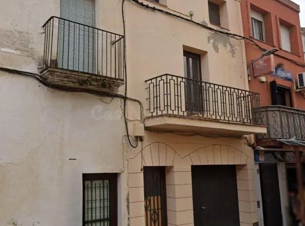 Casa unifamiliar en venta de 261 m2 en Puigdalber, Barcelona