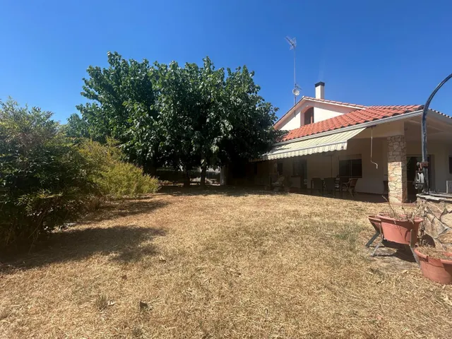 Magnifica casa con terreno en privilegiada urbanización — 40