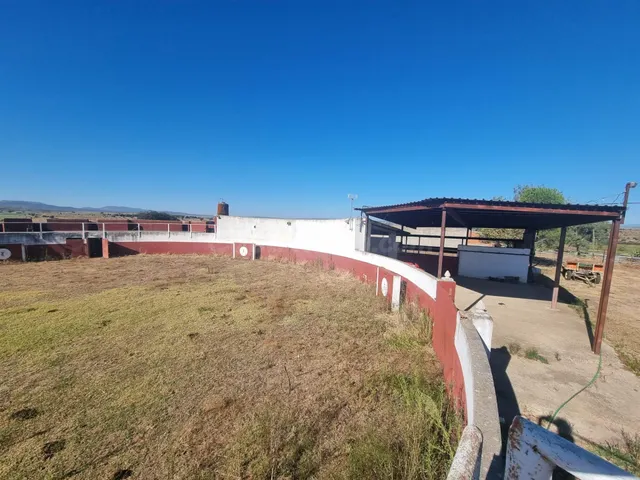¡Finca de 40 Hectáreas en Galisteo! Ideal para para Proyecto