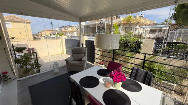 ESPECTACULAR CHALET 2 HABS EN CIUDAD QUESADA 244.000€ — 41