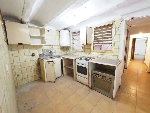 Se vende piso en Barcelona, zona el raval — 2